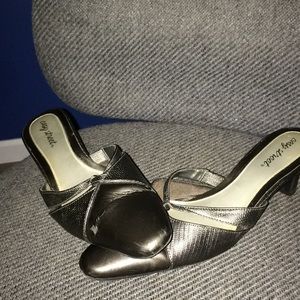 Women’s Easy street Mules